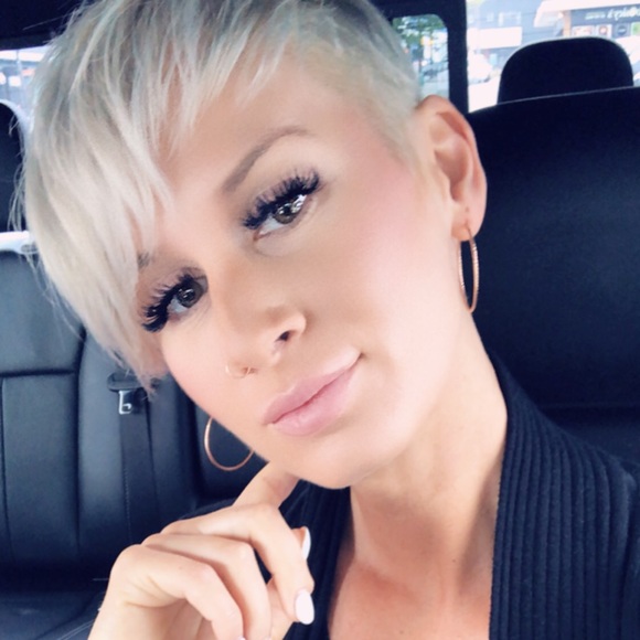 Meet your Posher, Bree - Picture 3 of 8